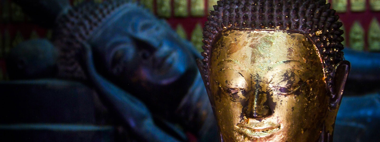 Buddhas bunte Figurenwelt